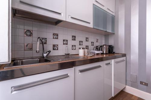 iFlat Lina Cavalieri House