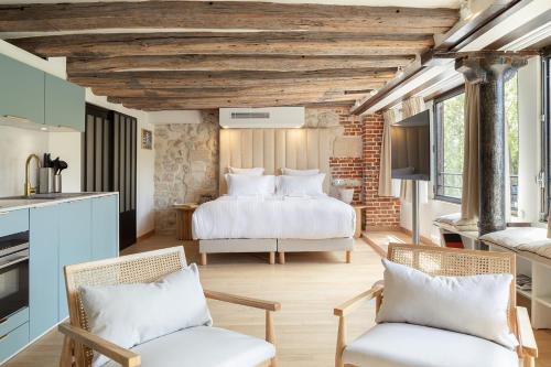 Pick A Flat's Apartments in Saint Louis - Quai des Orfèvres