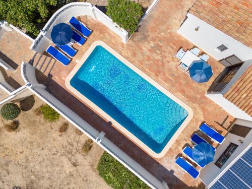 Gallery image of 4 Bed Villa, Pool & Tennis Court in Carvoeiro in Carvoeiro