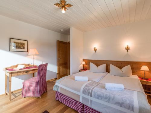 Landhaus Kitzhorn Appartement Hahnenkamm - by NV-Appartements