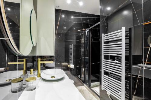Family Retreat - Le Marais - with AC