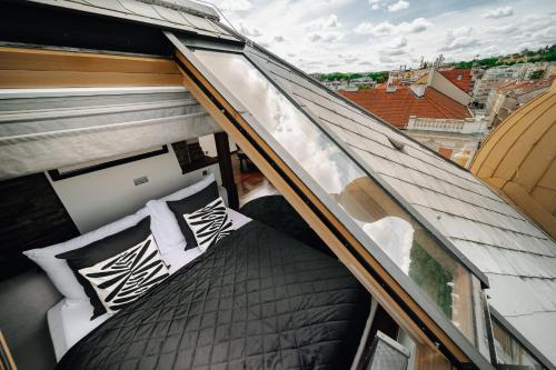 City View Luxury Apartments with Foosball & Xbox - In City Centre