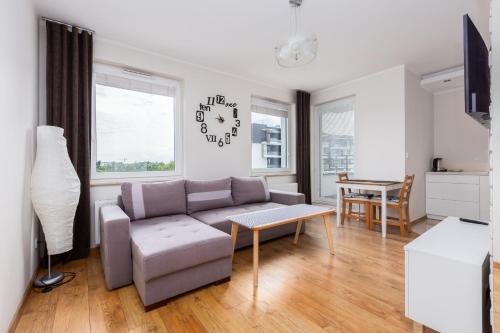 Brzeźno Homely Apartment by BookingHost