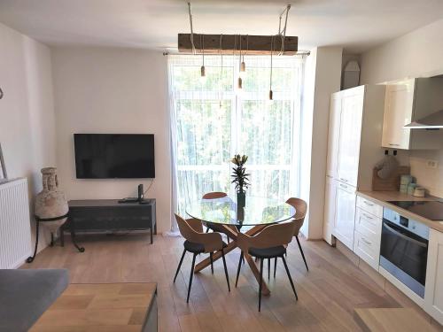 City Center Parking Sea View Apartment Aquamarine