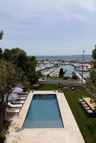 Beach front Villa Cap D'Antibes