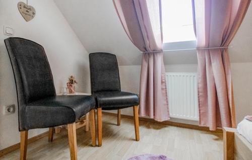 Ruang duduk di Ferienhaus In Foetschach