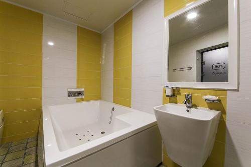 Ένα μπάνιο στο Amor Hotel Gimhae