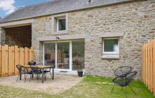 2 Bedroom Stunning Home In La Pernelle