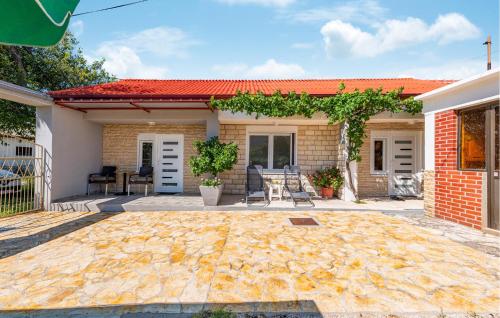 Nice Home In Seline With Wifi