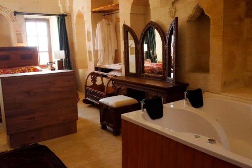 Bilik mandi di Hercai Butik Otel