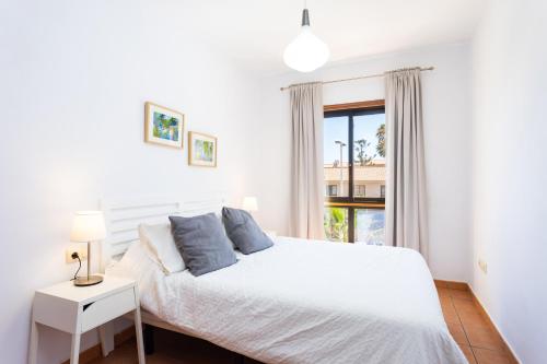 Home2Book Sunny Getaway, El Médano Terrace & Pool