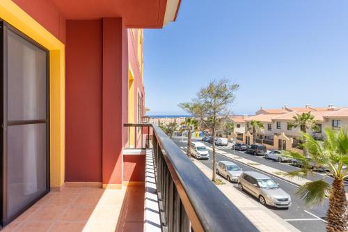 Home2Book Sunny Getaway, El Médano Terrace & Pool