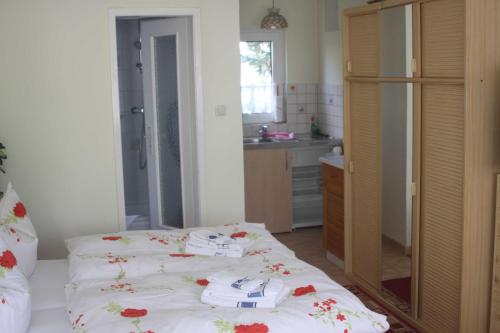 Llit o llits en una habitació de Ferienanlage Bräuning