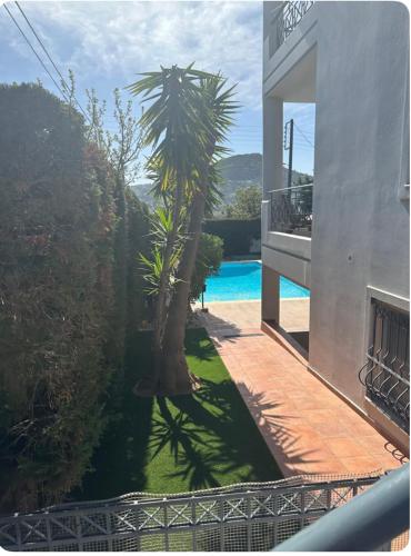 Modern Apartment in Agia Marina Koropi