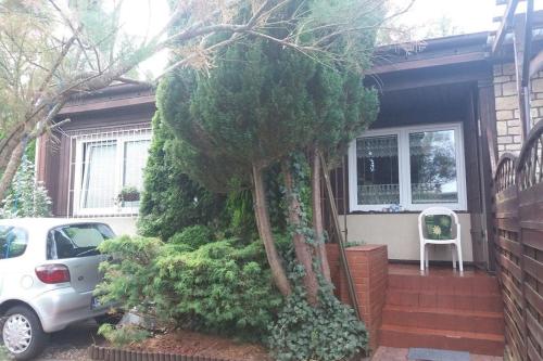 Urokliwy domek blisko jeziora Żarnowieckiego, Nadole