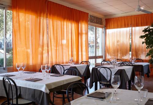 Restaurace v ubytování Hotel Mirage
