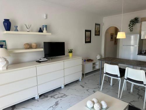 Atlantic View.Apartment.3 pools. Terraces. WiFi
