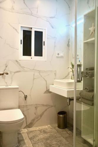 Encantador y Luminoso - Apartamento en Málaga Centro