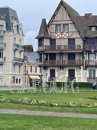 Très joli 2p rénové avec jardin