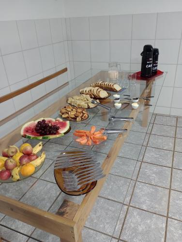 Makanan di atau berdekatan hotel
