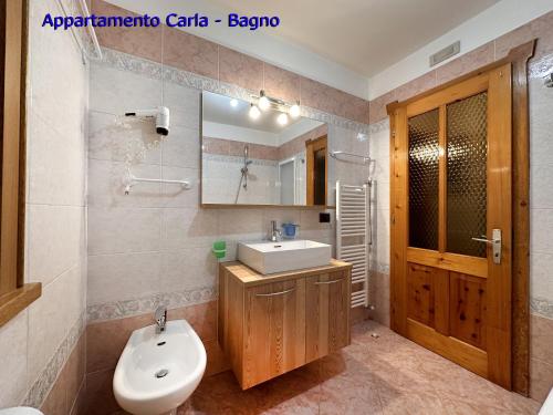 Koupelna v ubytování Appartamenti Florino di Silvestri Mariangela