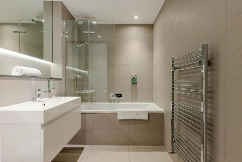 Dragon Suites - Edinburgh City Centre 1 Bed Apartment photo 5