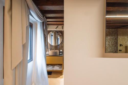 Koupelna v ubytování Palazzetto MyVenice