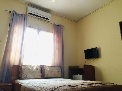 Single Room - Ground Floor