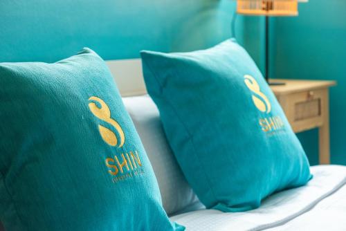 Ruang duduk di SHIN Hotel Chinatown