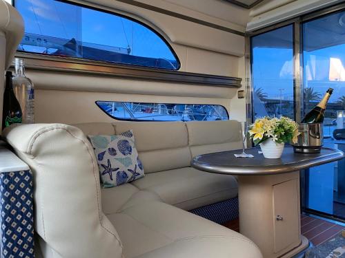 The Valencia Yacht Experience