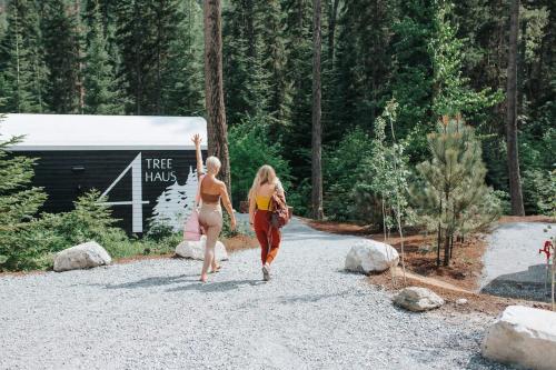 Hosté ubytování The Tree Haus A Montana Tiny Cabin Forest Retreat