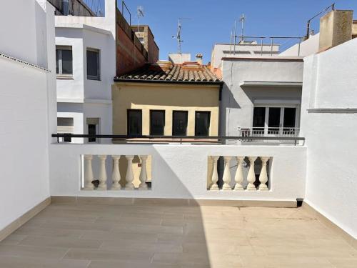 罗萨斯Moderno apartamento con terraza en la azotea的相册照片