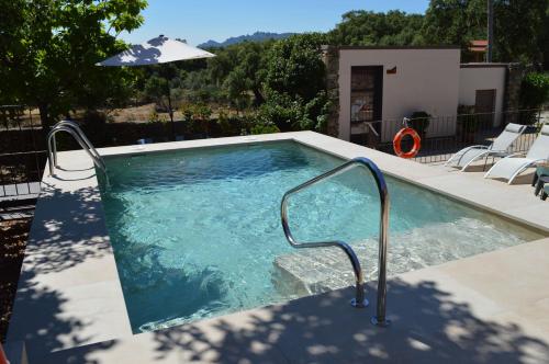 Πισίνα στο ή κοντά στο Apartamentos Rurales San Pedro