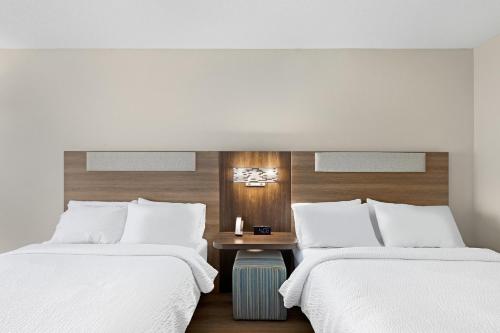 Holiday Inn Express Hotel & Suites Ooltewah Springs - Chattanooga by IHGにあるベッド
