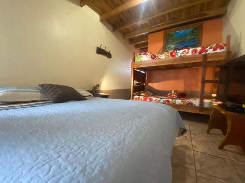 Φωτογραφία από το άλμπουμ του Hostel La Suerte στο Monteverde