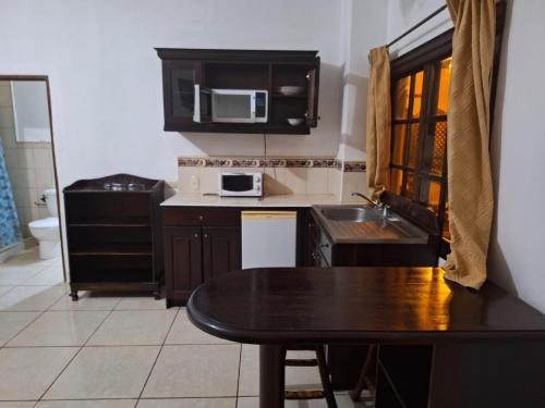 Η κουζίνα ή μικρή κουζίνα στο Hotel Real Granada