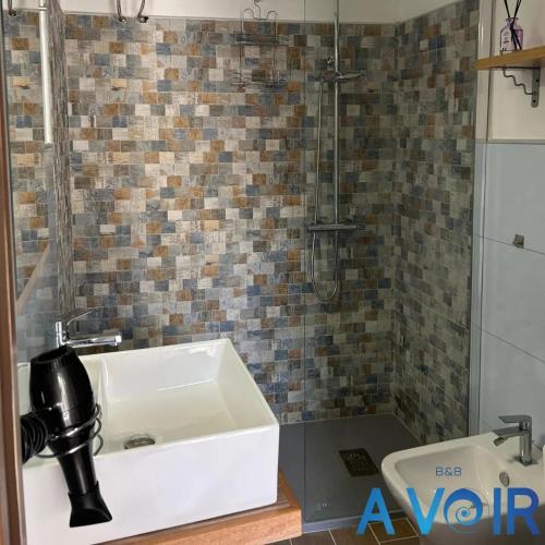 Koupelna v ubytování B&B A Voir