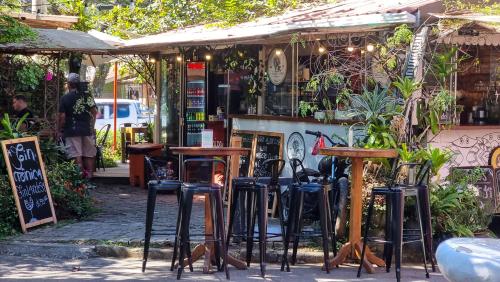 Εστιατόριο ή άλλο μέρος για φαγητό στο Chalé 07 com cozinha
