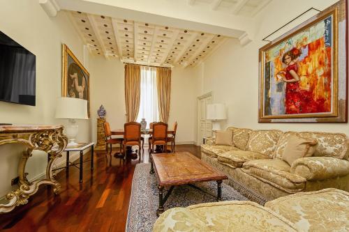 YCH-Bridgerton house a Campo de Fiori