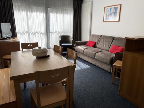 LE CHALET - Piscine 16 - Studio pour 6 Personnes MAE-8824