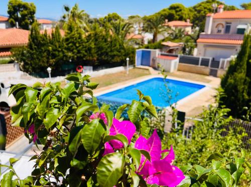 SUNDARA, brisa marina, serenidad y piscina