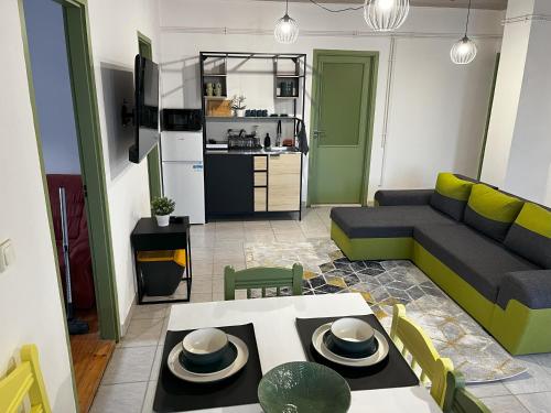 Kuchyňa alebo kuchynka v ubytovaní Zöldike apartman Tiszafüred
