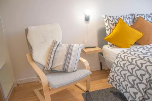 Photo de la galerie de l'établissement Nice Apartement in Paris near Stadium by Servall, à Villeneuve-la-Garenne