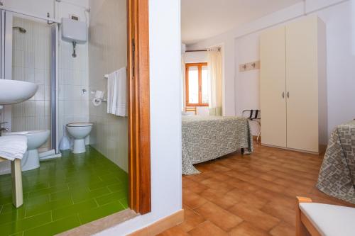 Bilik mandi di Hotel Il Gabbiano