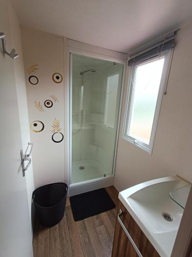 Photo de la galerie de l'établissement Mobilhome cosy Camping à Foix, à Foix