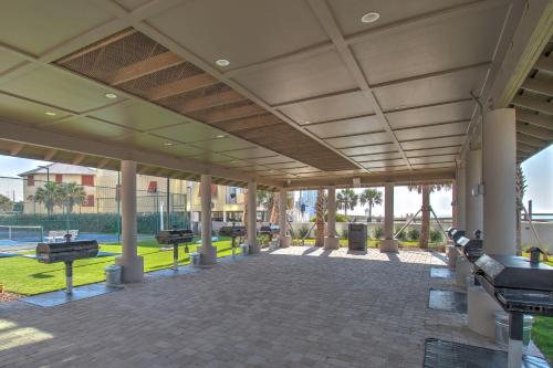 Μπαλκόνι ή βεράντα στο The Oasis 406 formerly Phoenix West II 406 condo