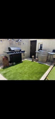 Photo de la galerie de l'établissement villa de charme PISCINE 10mns de la mer- La Safio, à Poussan