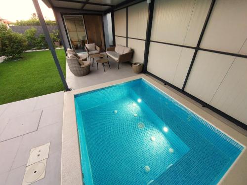UNIQUE Trogir - garden with PRIVATE heated massage POOL ONLY FOR YOU
