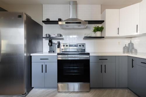 Gallery image of Modern Chic Condo In Midtown W Pool & Hot Tub in Phoenix