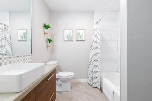 Gallery image of Modern Chic Condo In Midtown W Pool & Hot Tub in Phoenix